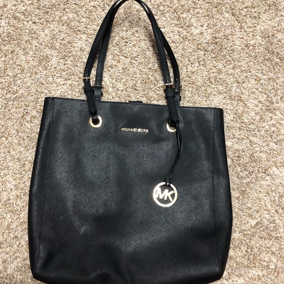 Authentic Michael Kors Handbag - Picture 1 of 7